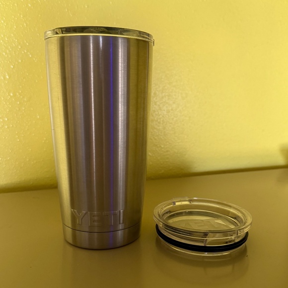 Yeti Rambler® Tumbler - Picture 4 of 6